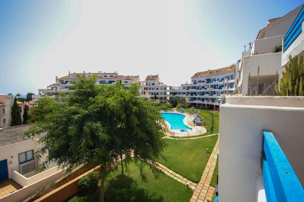 2 Bedrooms Sea And Pool View Apt In Duquesa Golf & Gardens Manilva Castillo de Sabinillas Kültér fotó